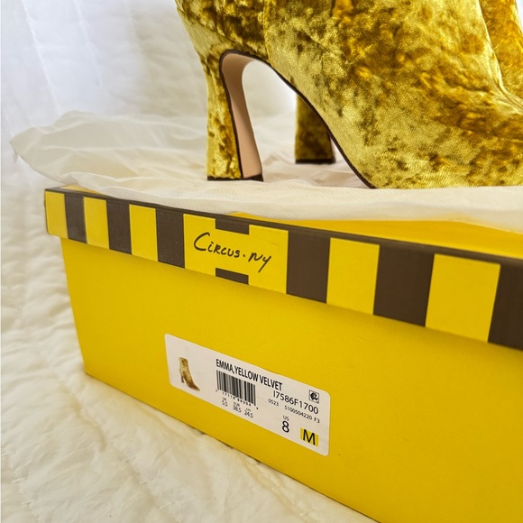 NWT Sam Edelman Velvet Booties - Picture 5 of 6